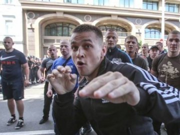 Спортивні молодики у Волиньраді спробували перешкоджати журналісту