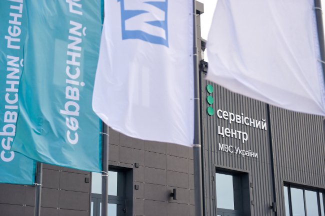 Під Луцьком затримали елітний викрадений автомобіль. ФОТО