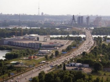 Суд заборонив перейменовувати проспект Ватутіна на Шухевича у Києві