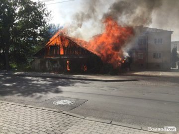 У Луцьку через пожежу перекрили рух центральною вулицею
