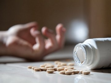 У Рівному 11-річна школярка випила 40 таблеток парацетамолу