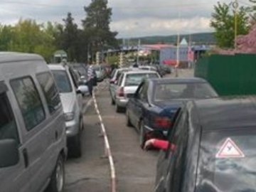 У чергах на кордоні з Польщею - понад тисяча автомобілів