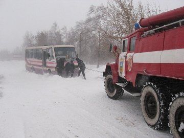 На Волині рятувальники витягли з заметів 31 «швидку». ФОТО