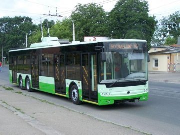 Лучани просять додатковий тролейбусний маршрут на Володимирську 