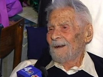 Помер найстаріший у світі чоловік