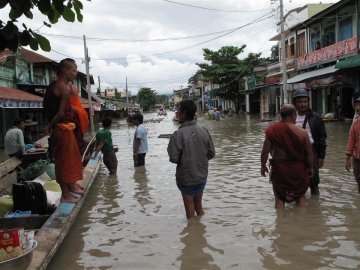 В результаті повеней в М’янмі більше мільйона жителів країни постраждали.