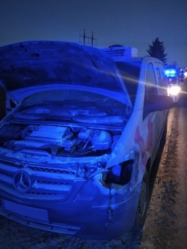 На трасі «Доманове-Ковель-Чернівці-Теребляче» під час руху загорілась автівка