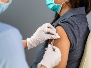 Тисячі людей на Волині не прийшли за другою дозою вакцини від COVID-19