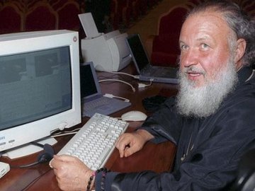 Інтернет-сторінку патріарха Кирила вимагають зареєструвати як ЗМІ 