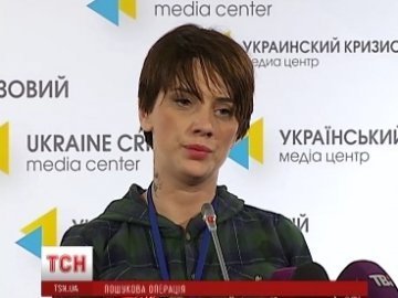 Кримський «Беркут» обрізав активісткам «Автомайдану» волосся та бив прикладом. ВІДЕО