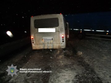 ДТП на Рівненщині: постраждав автобус із працівниками волинського заводу