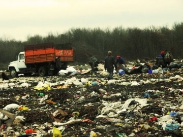 У Луцьку на полігоні твердих побутових відходів відкрили сміттєсортувальну лінію