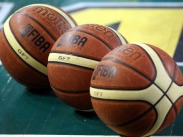Баскетболісти зіграли м’ячами «Щедрика». ВІДЕО