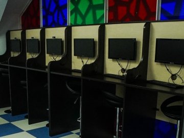 Луцьк: інтернет-кафе хочуть закривати на ніч