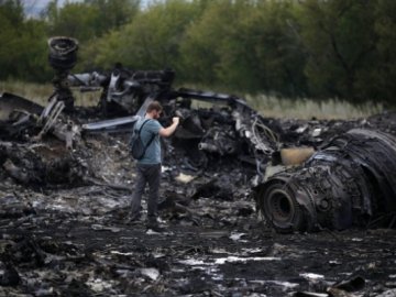 «Тіла вантажили як мішки»: 36 жертв зі збитого Boeing-777 викрали