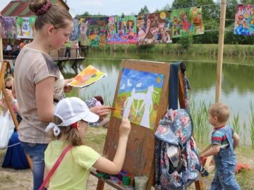 В селі Озерце відбувся сімейний фестиваль «Острів дитинства». ФОТО