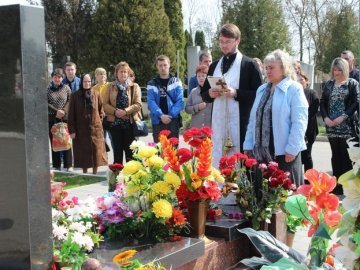 У Луцьку вшанували пам'ять загиблого під Волновахою Героя. ФОТО
