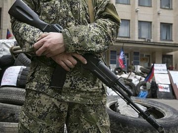Антитерористичну операцію призупинили через скупчення російських військ, ‒ ЗМІ