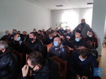 Хочуть працювати навіть у вихідні, аби більше заробити грошей: у Нововолинську протестують шахтарі