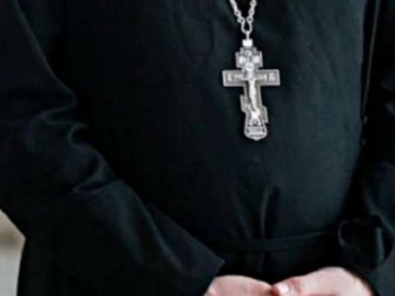 На Львівщині викрили священника-рецидивіста, який незаконно торгував зброєю