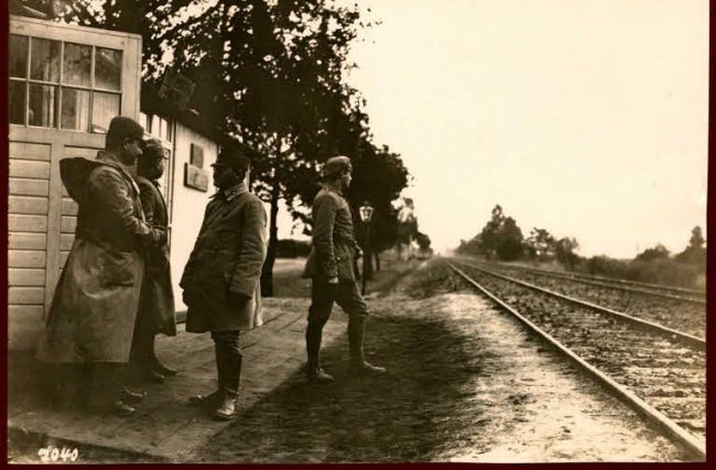 Австрійські солдати на залізничній станції, с. Погіньки, 1917 р