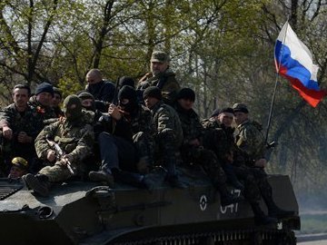У Краматорськ увійшла колона бронетехніки з російськими прапорами. ФОТО. ВІДЕО
