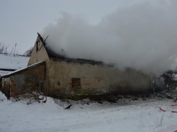 На Волині у пожежі горіла  будівля