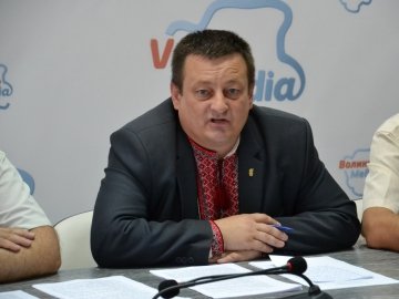 Керівництво Волиньради поки не хоче перевиборів попри масові «прогули» депутатів
