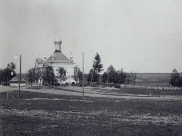 Як 100 років тому виглядала церква на Волині, в якій покоїться прах російського генерала. РЕТРОФОТО