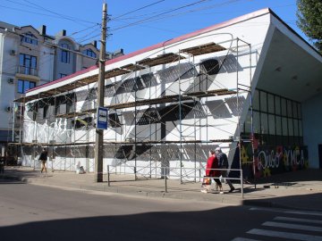 На старому кінотеатрі у Луцьку з'явиться нове графіті