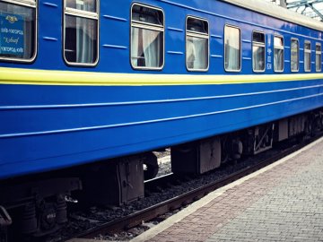 «Укрзалізниця» призначила додаткові потяги до Великодня