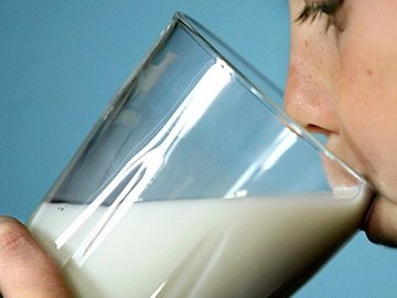 Відсьогодні вступають у дію обмеження на ввезення української молочки до Росії