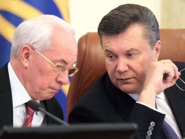 В ЄС вирішили зняти санкції з Азарова та іншого соратника Януковича