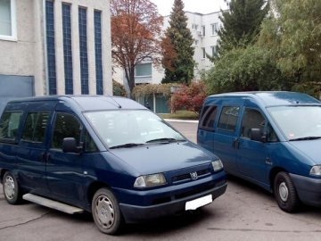 Службі безпеки України подарували два автомобілі