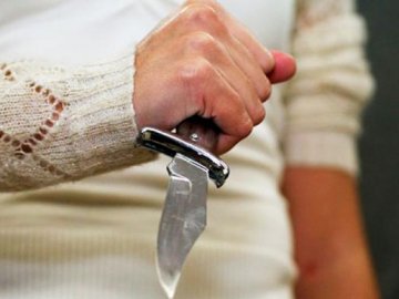 На Волині психічнохвора жінка пограбувала магазин, погрожуючи продавчині ножем