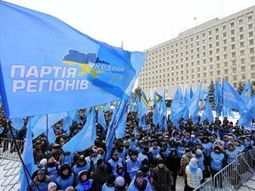 Партія регіонів чинить державний переворот в Україні, ‒ свободівець