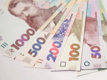 У січні до українських банків знесли 13 мільярдів гривень