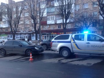 В аварію в Луцьку потрапило поліцейське авто