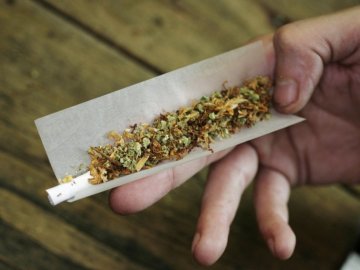 Волинянин «здав» свого племінника з марихуаною поліції