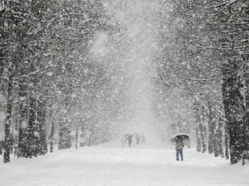 Ожеледиця і снігопади: в Україну йде негода