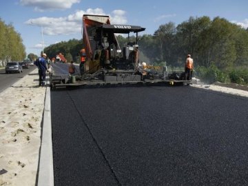 На ремонт волинських доріг виділили понад 400 мільйонів гривень