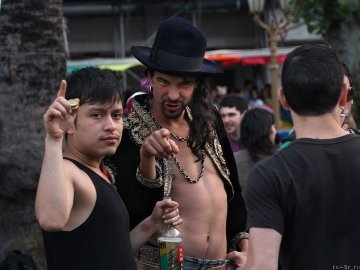Гей-парад у Грузії завершився масовим побоїщем. ВІДЕО