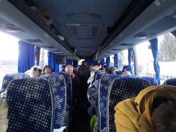 На Волині затримали автобус, пасажири якого мали фальшиві довідки про відсутність Covid-19. ФОТО