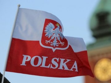 В Польщі скасували десятиденний карантин після прибуття до країни