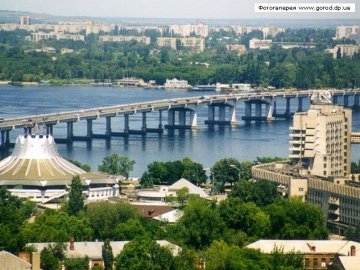 Комісія обговорює два основних варіанти зміни назви міста Дніпропетровськ