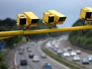 На українських дорогах працюватимуть 250 камер