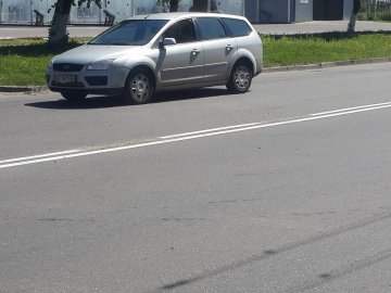 «Відповідальний» бізнес у Луцьку: біля мийки створили аварійну ділянку