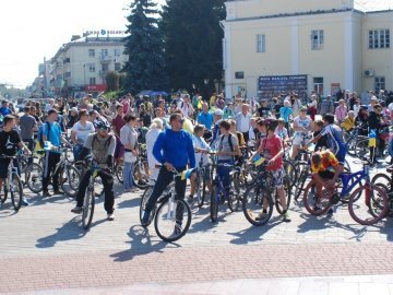 Велопробіг до Дня Незалежності в Луцьку. ФОТО