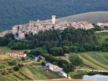 Італійське село заплатить тим, хто переїде туди на постійне місце проживання