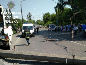 Водій не впорався з керуванням: назвали попередню причину аварії маршрутки в Луцьку
